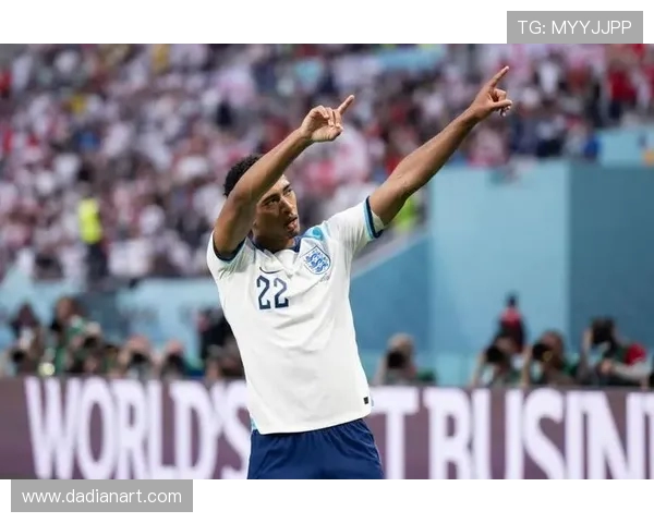 加维引领新时代足球风潮展现年轻球员的无限潜力与激情